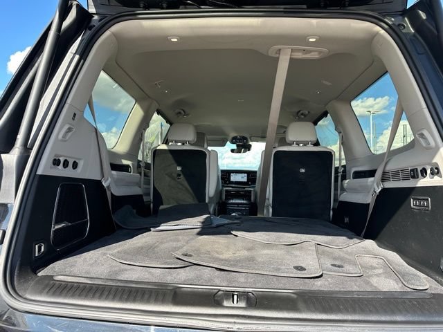 Used 2022 Jeep Wagoneer Series III w/ Convenience Group I AWD/4WD image 9