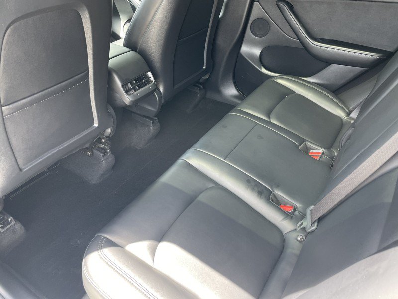 Used 2021 Tesla Model Y Long Range AWD/4WD image 12