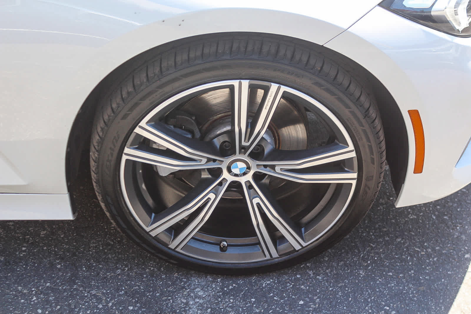 Used 2023 BMW 330i Sedan w/ Driving Assistance Package RWD image 9