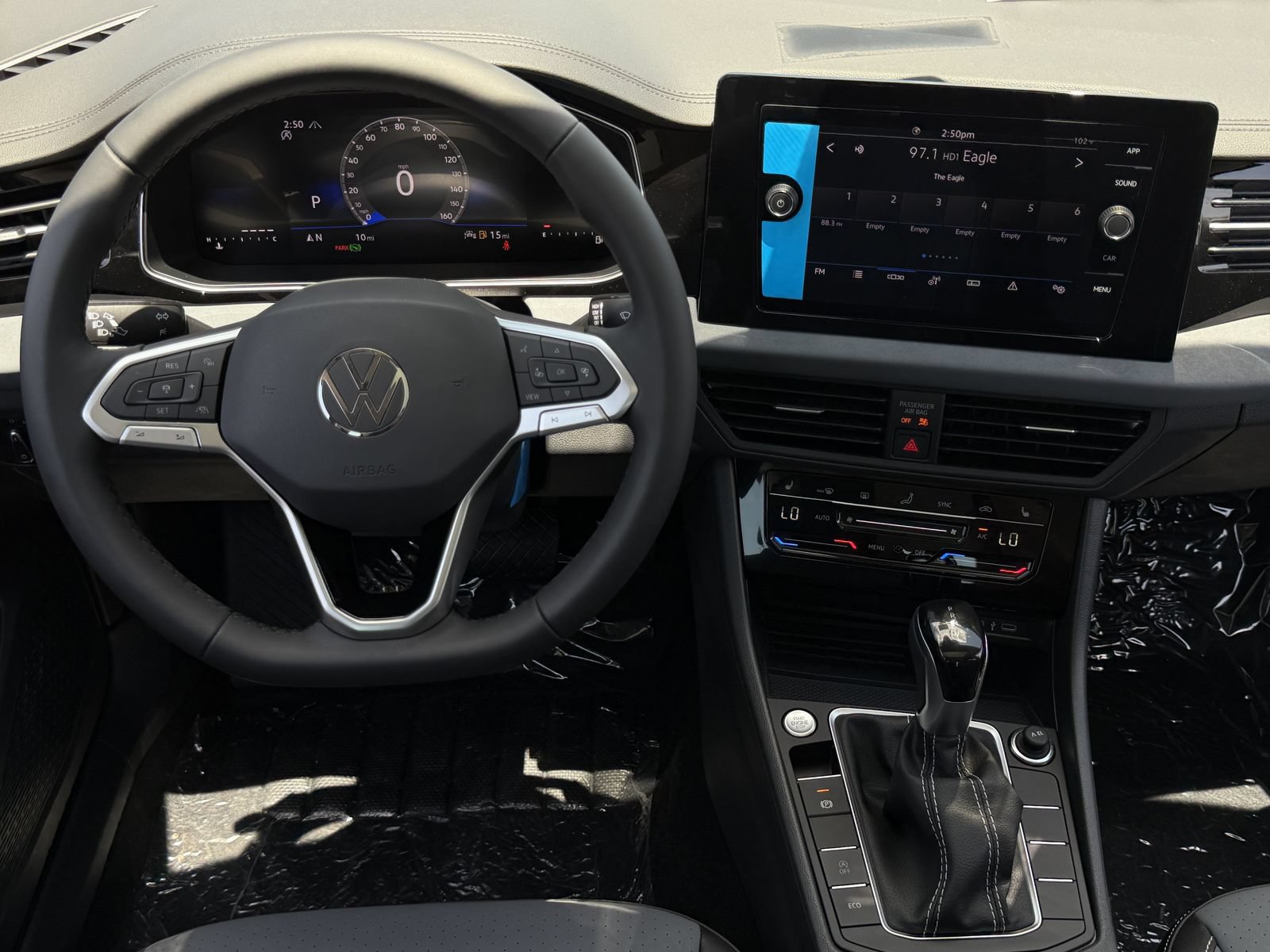 New 2026 Volkswagen Jetta SE FWD image 13
