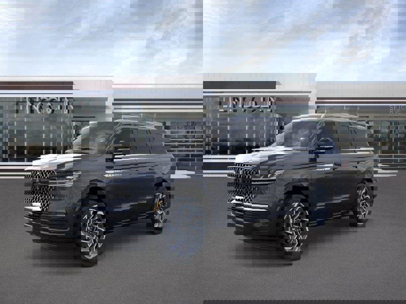 New 2025 Lincoln Navigator Reserve image 2