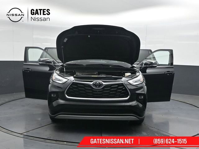 Used 2024 Toyota Highlander Platinum image 65
