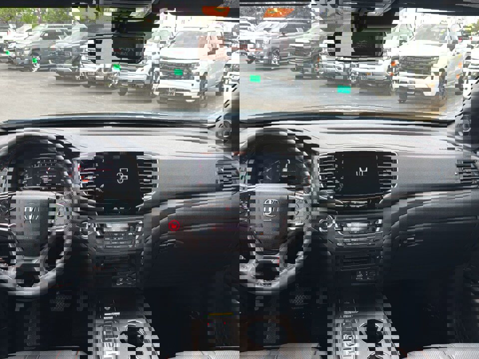 Used 2024 Honda Passport TrailSport image 14