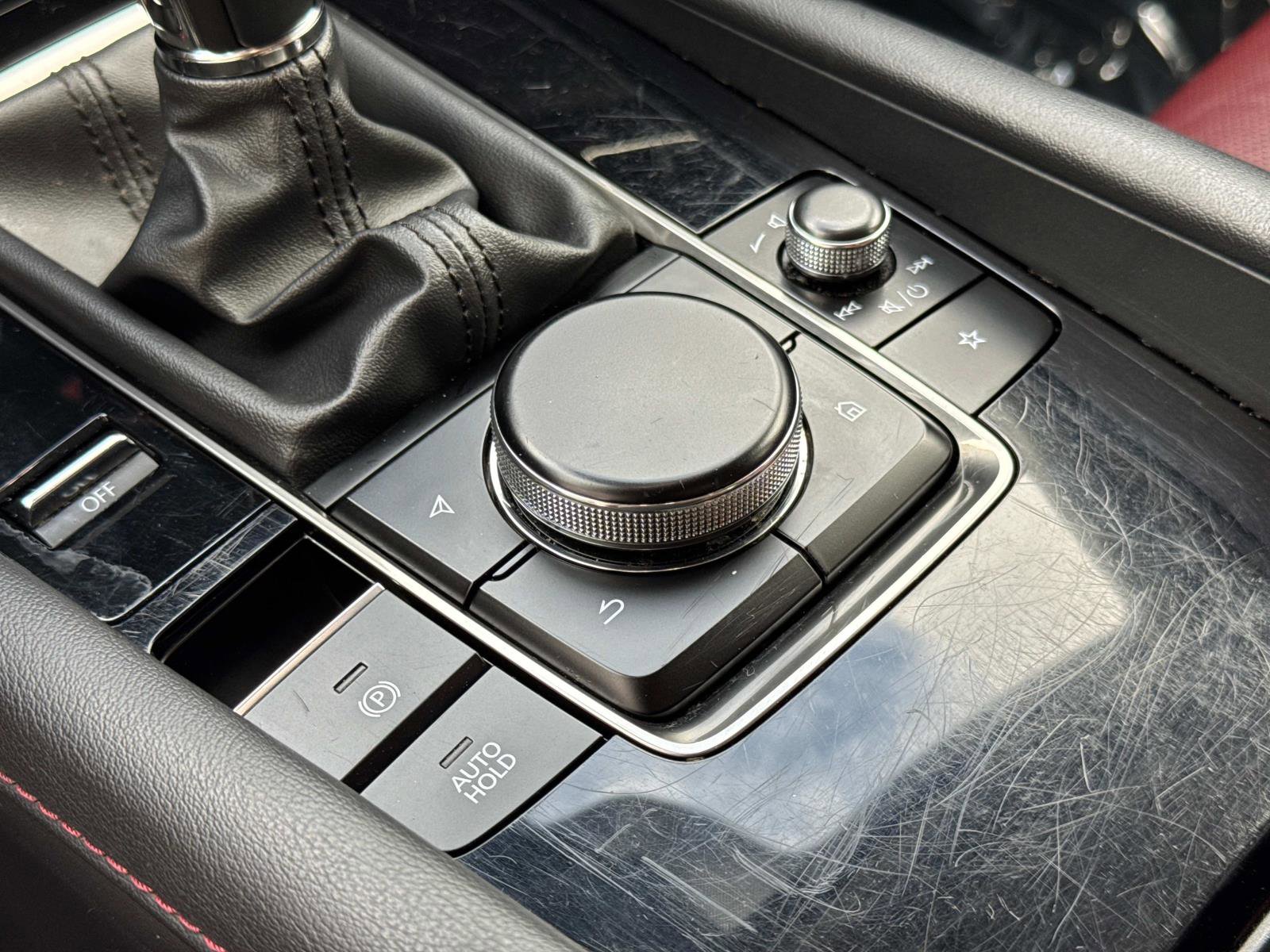 Used 2024 MAZDA MAZDA3 s image 28