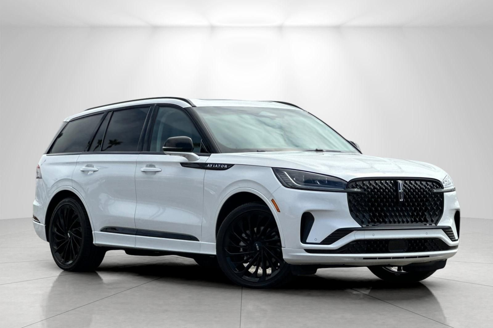 Used 2025 Lincoln Aviator Reserve w/ Jet Appearance Package