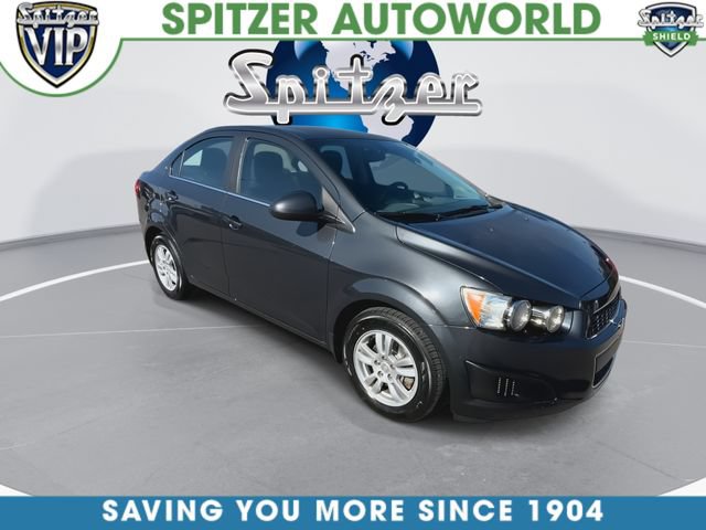 Used 2015 Chevrolet Sonic LT FWD image 2