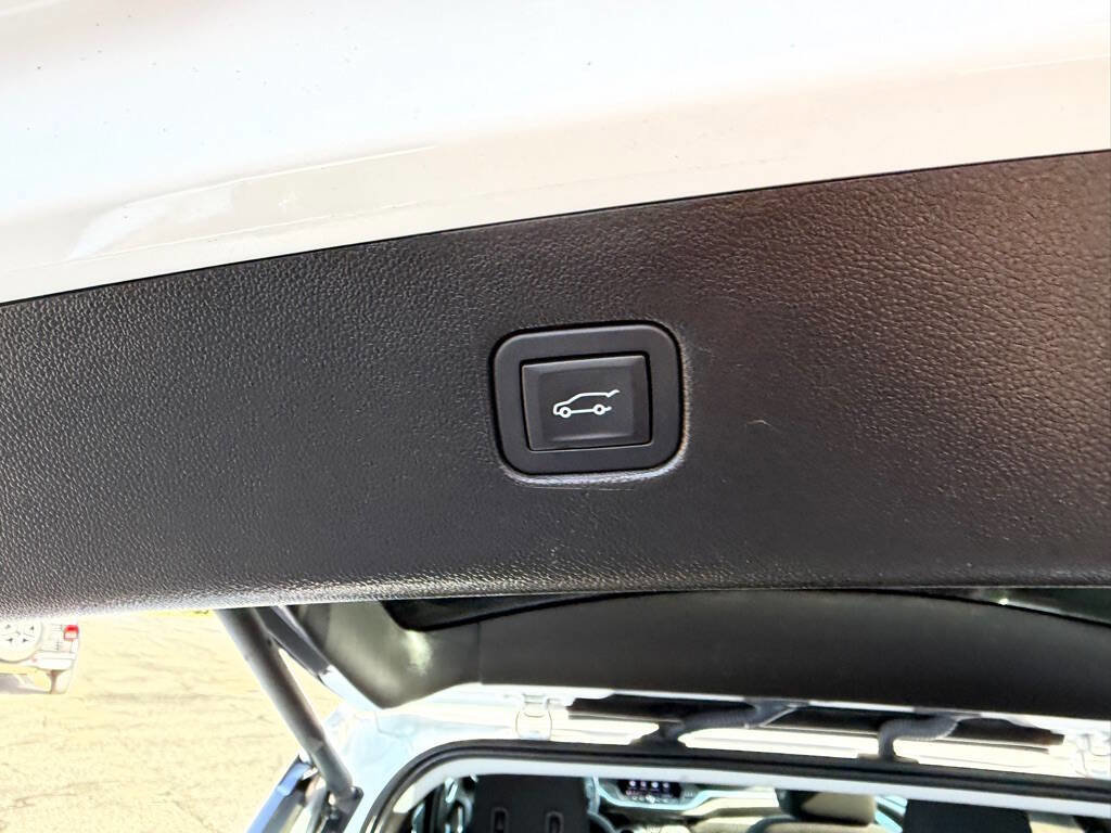 Used 2019 Chevrolet Blazer LT AWD/4WD image 44