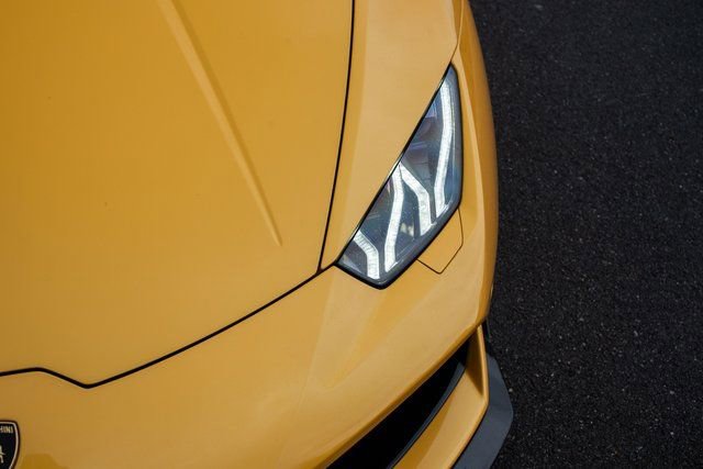 Used 2015 Lamborghini Huracan LP 610-4 image 13
