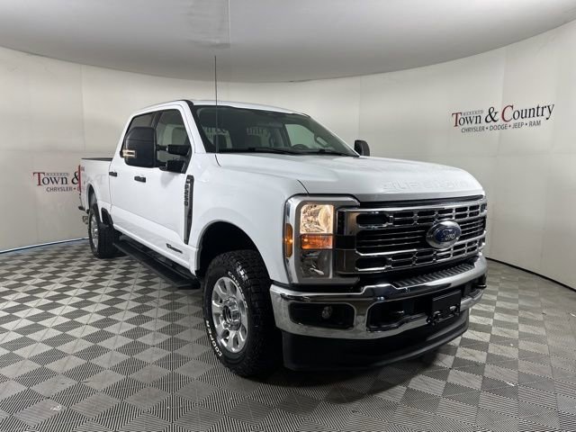 Used 2024 Ford F250 XLT image 3