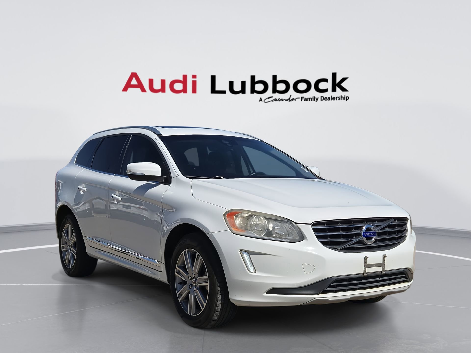 Used 2016 Volvo XC60 T5 Premier image 1