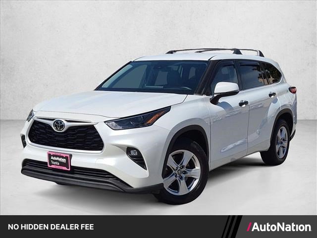 Used 2022 Toyota Highlander LE