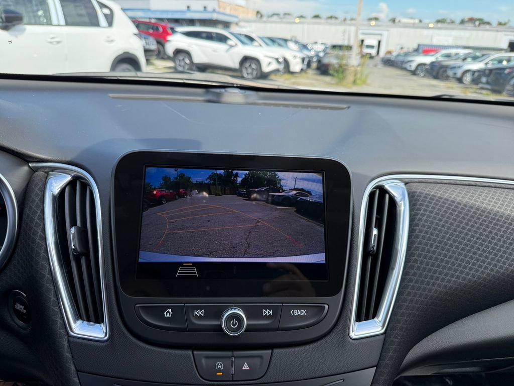 Used 2020 Chevrolet Malibu LT FWD image 20