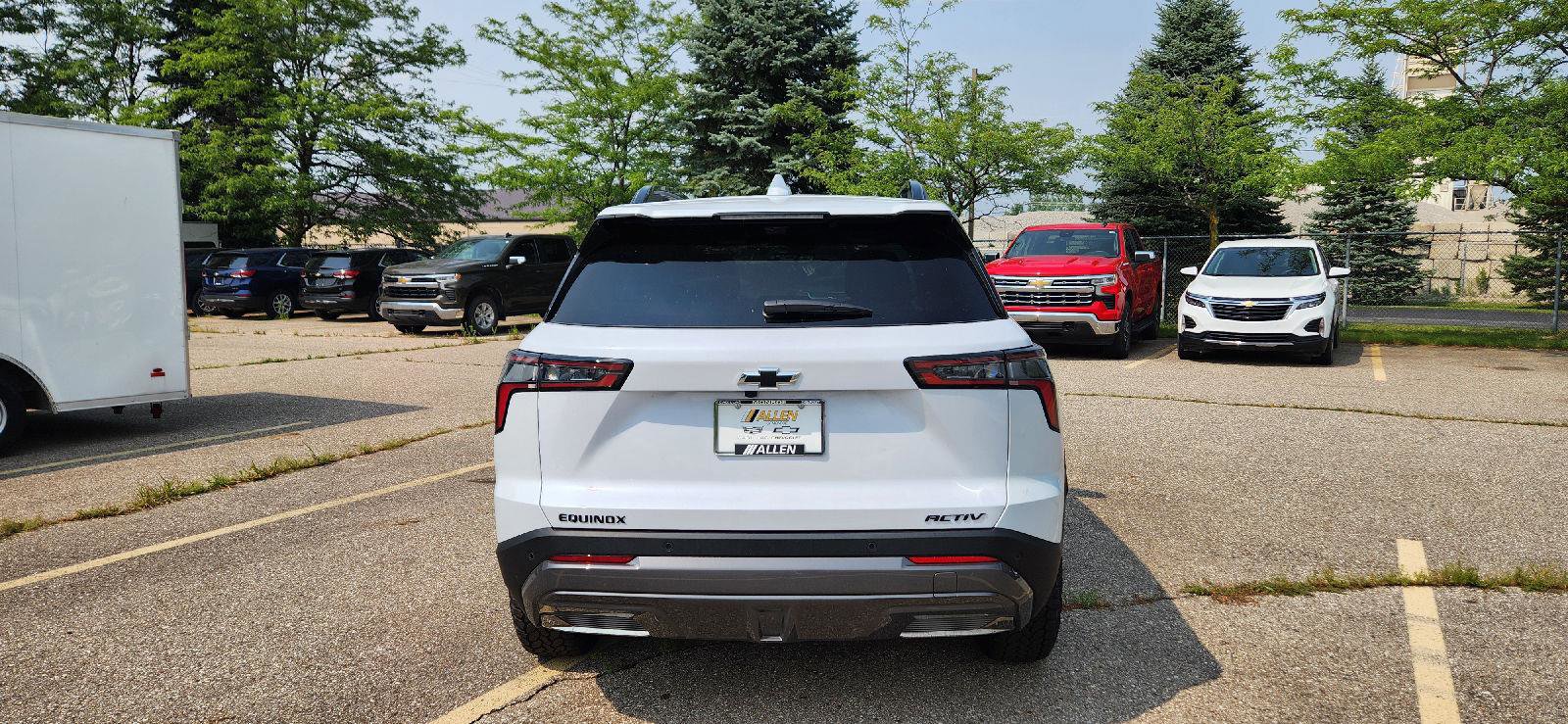 New 2026 Chevrolet Equinox ACTIV w/ Safety and Technology Package image 5