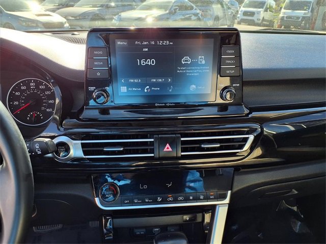 Used 2021 Kia Seltos EX image 19