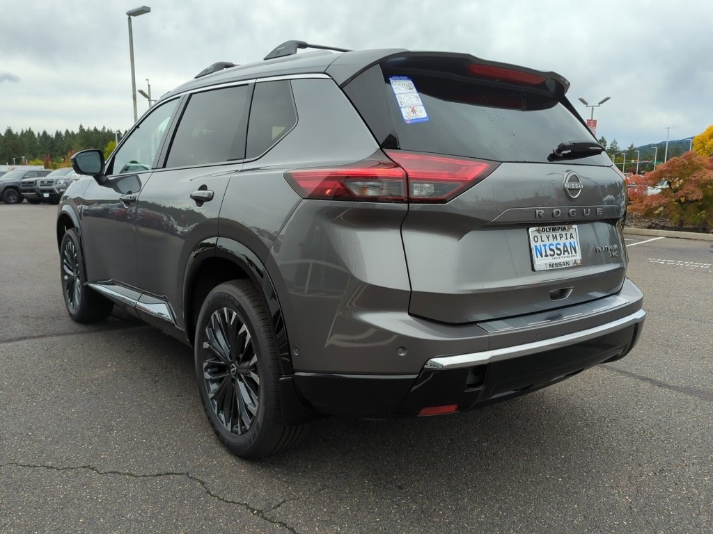 New 2026 Nissan Rogue Platinum image 3