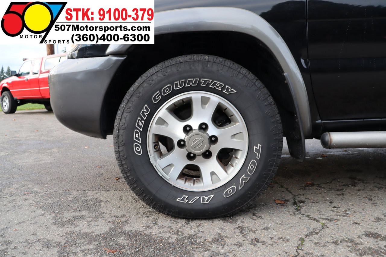 Used 2001 Nissan Pathfinder SE image 22
