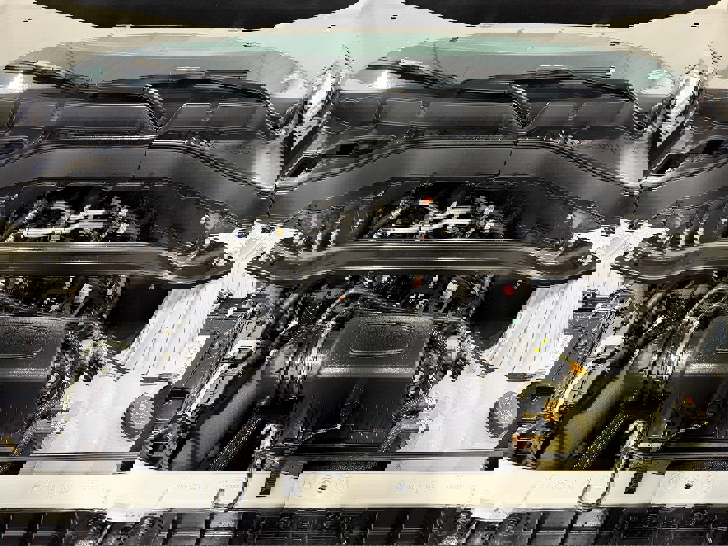 Used 2021 Ford Explorer Limited w/ Equipment Group 301A image 22