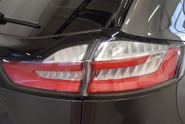Used 2019 Ford Edge SE AWD/4WD image 12