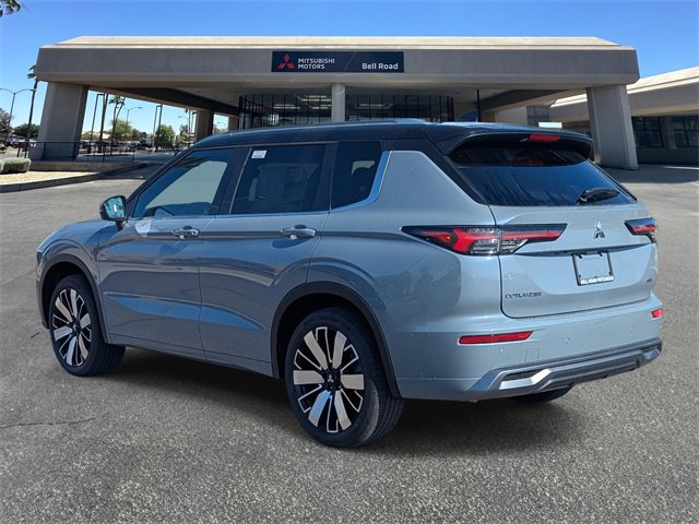 New 2025 Mitsubishi Outlander SEL image 2