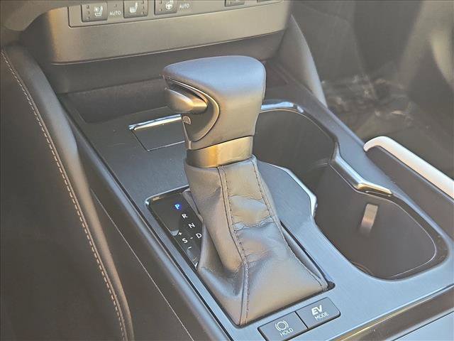 Used 2025 Lexus ES 300h w/ Premium Package FWD image 11