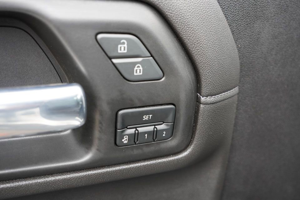 Certified 2022 Chevrolet Silverado 2500 LTZ w/ LTZ Plus Package image 24