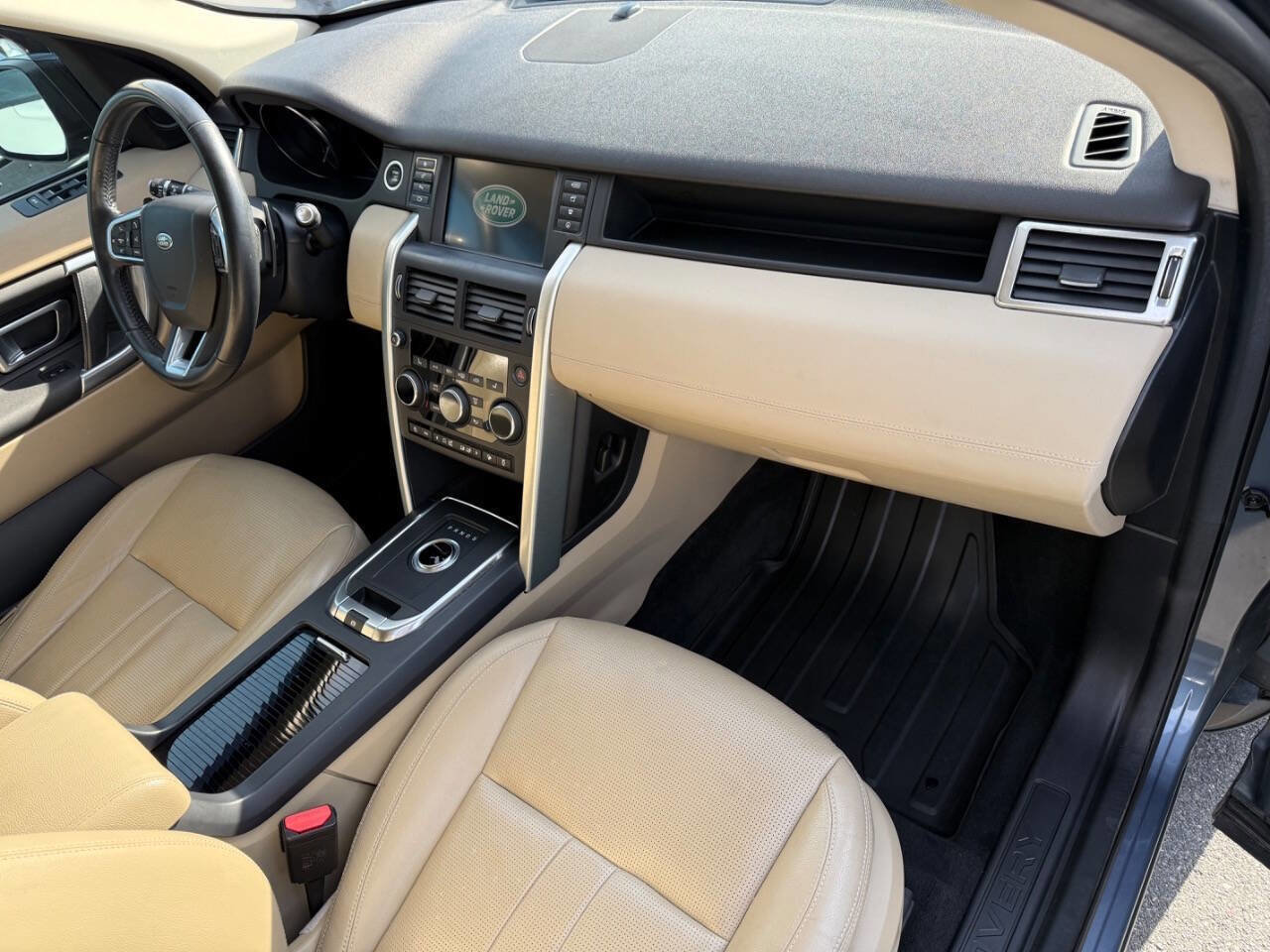 Used 2019 Land Rover Discovery Sport HSE image 12