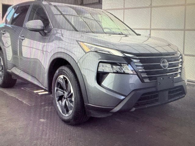 Certified 2025 Nissan Rogue SV FWD image 1