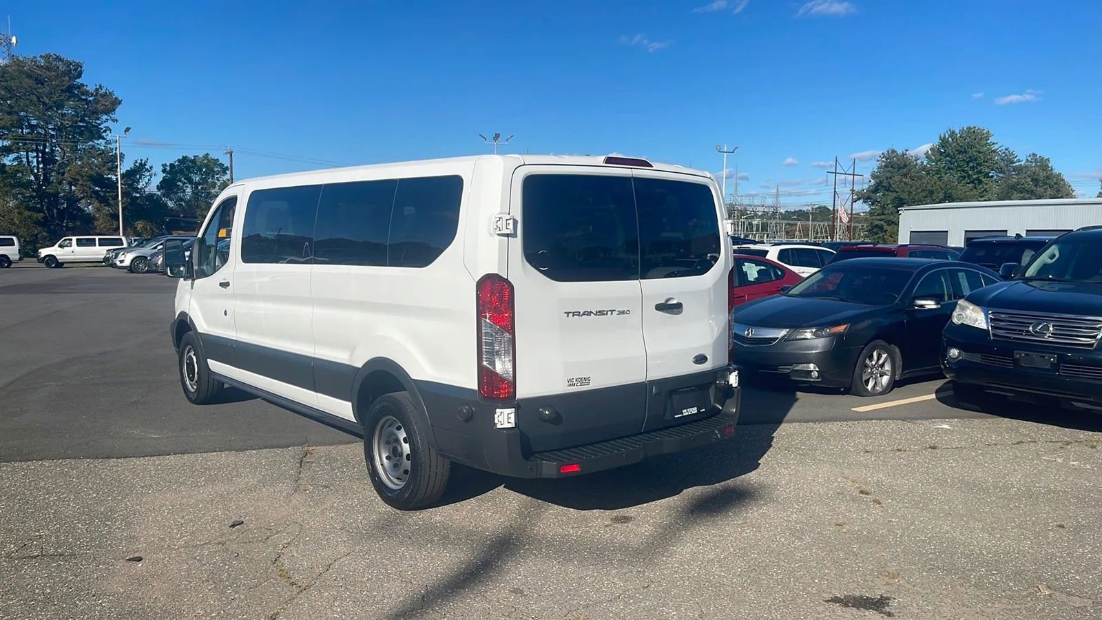 Used 2017 Ford Transit 350 XL image 3