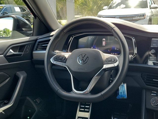 Certified 2023 Volkswagen Jetta Sport FWD image 3