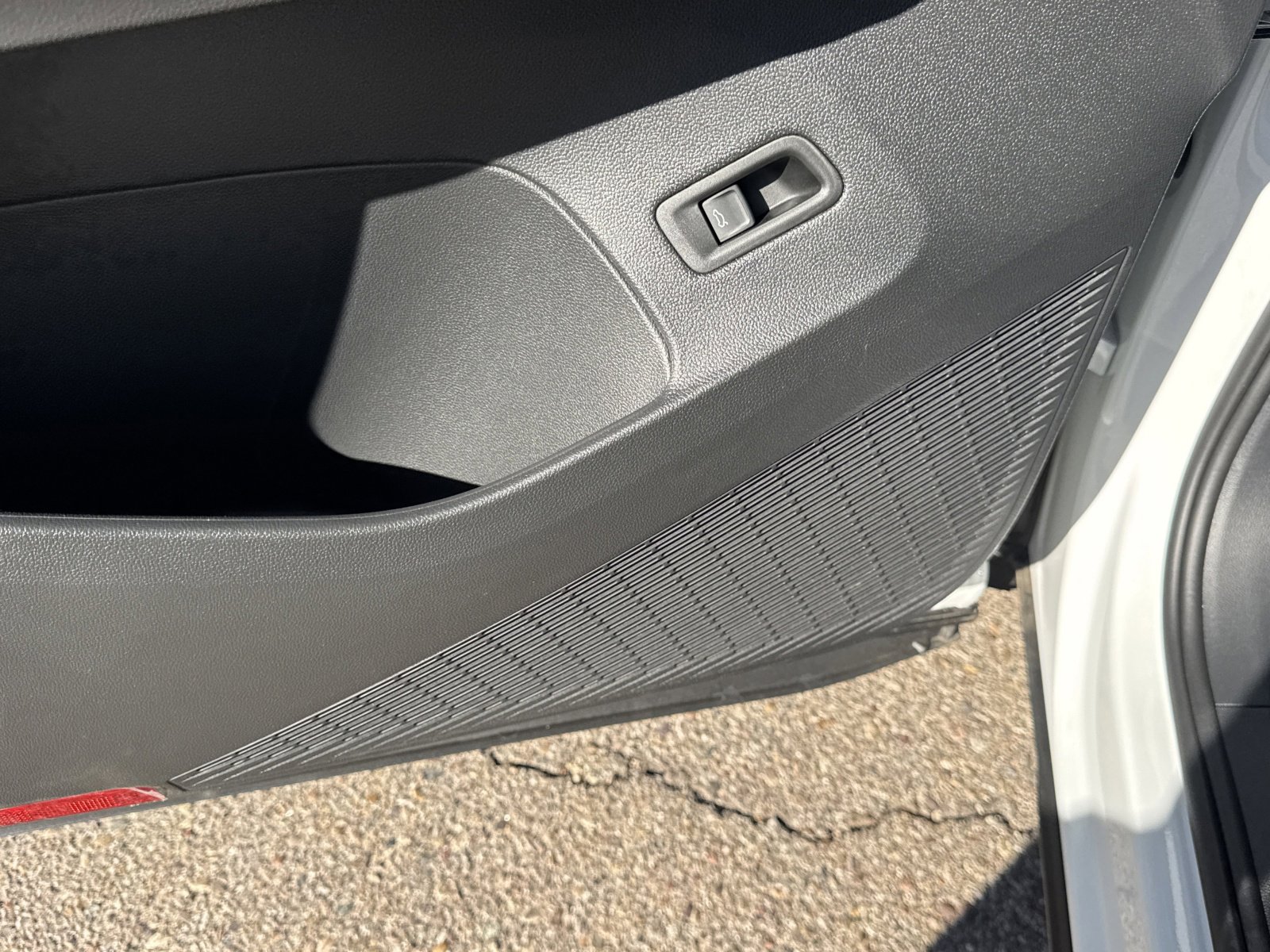 New 2026 Volkswagen Atlas SE image 13