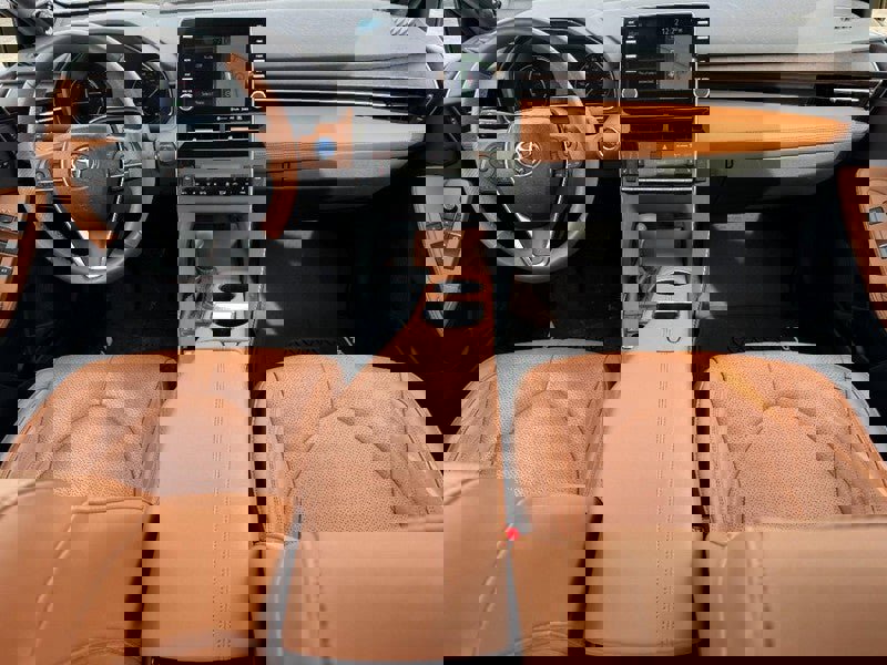 Used 2019 Toyota Avalon Limited w/ Advanced Safety Package image 10