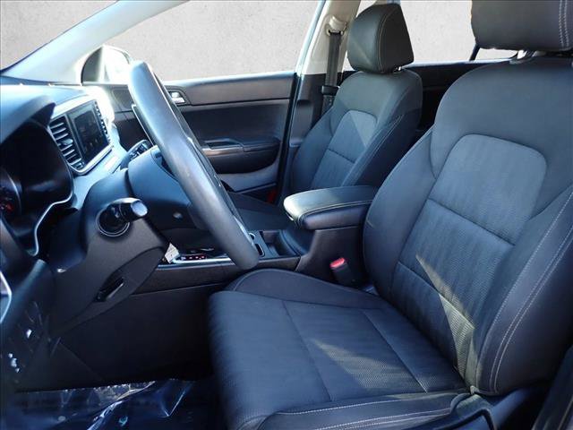 Used 2022 Kia Sportage LX AWD/4WD image 11