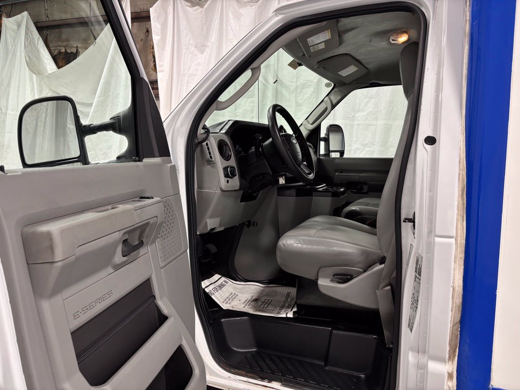Used 2023 Ford E-350 and Econoline 350 Super Duty w/ Power Windows & Locks Group RWD image 10