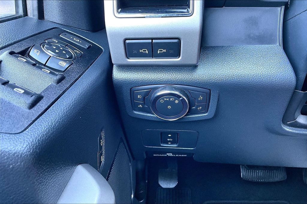 Used 2022 Ford F350 Lariat AWD/4WD image 38