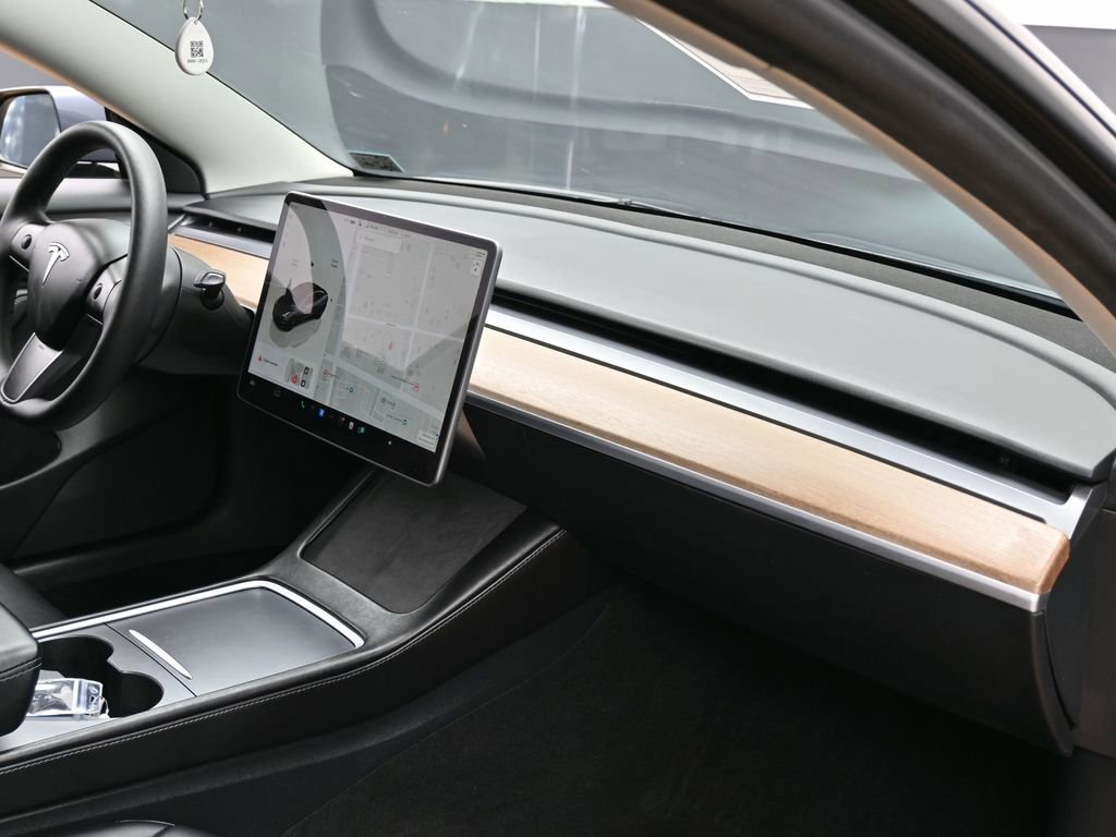 Used 2023 Tesla Model 3 Standard Range image 38