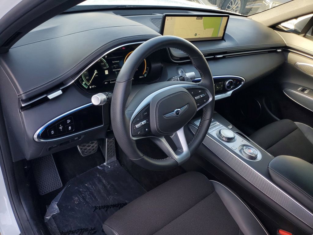Used 2023 Genesis GV70 2.5T w/ Sport Prestige Package image 12