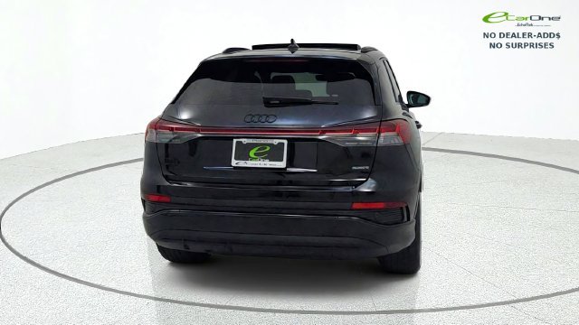 Used 2025 Audi Q4 e-tron Premium w/ Convenience Package AWD/4WD image 8