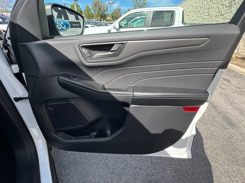 Used 2024 Ford Escape Active image 26