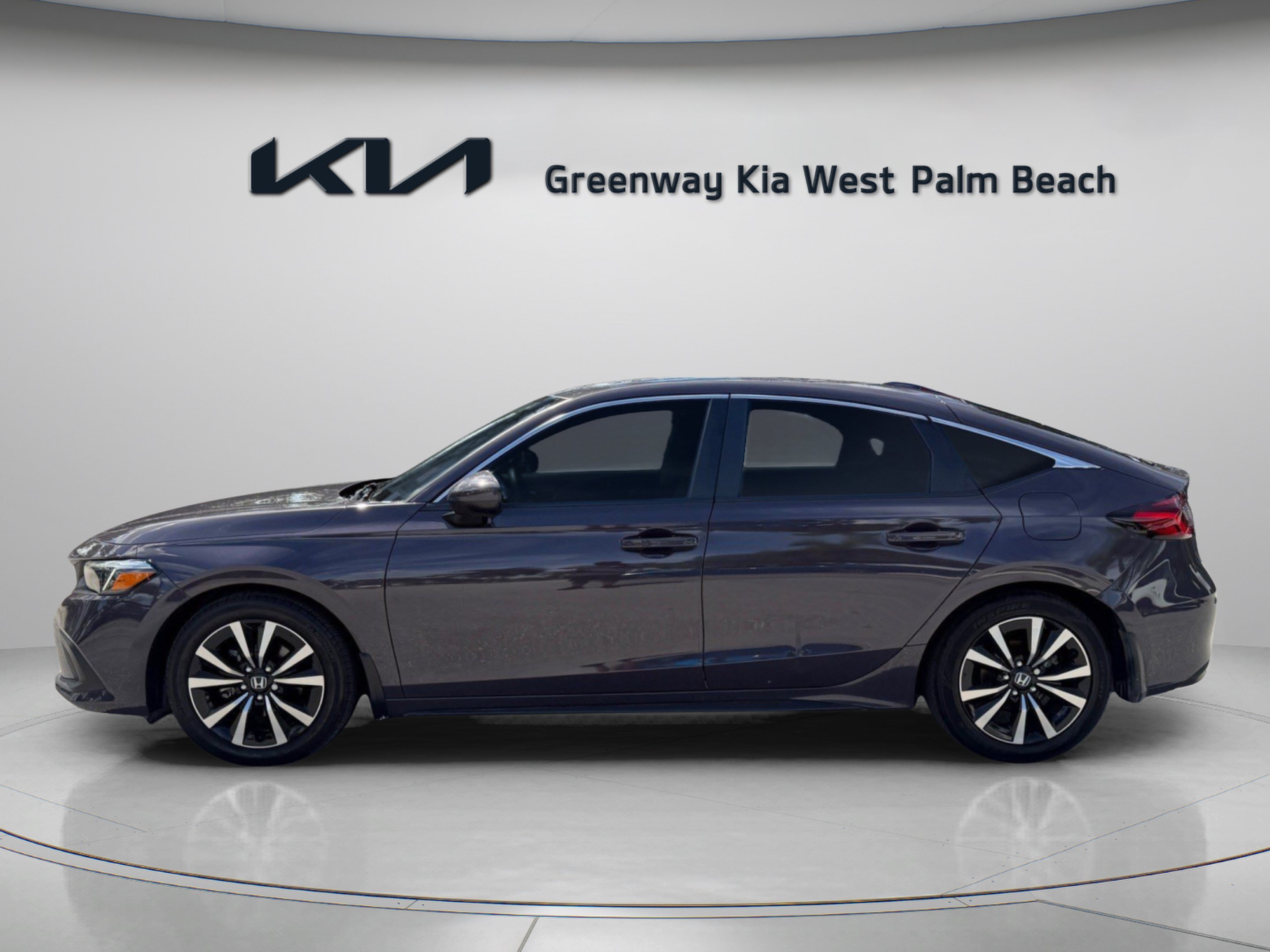 Used 2024 Honda Civic EX-L image 4