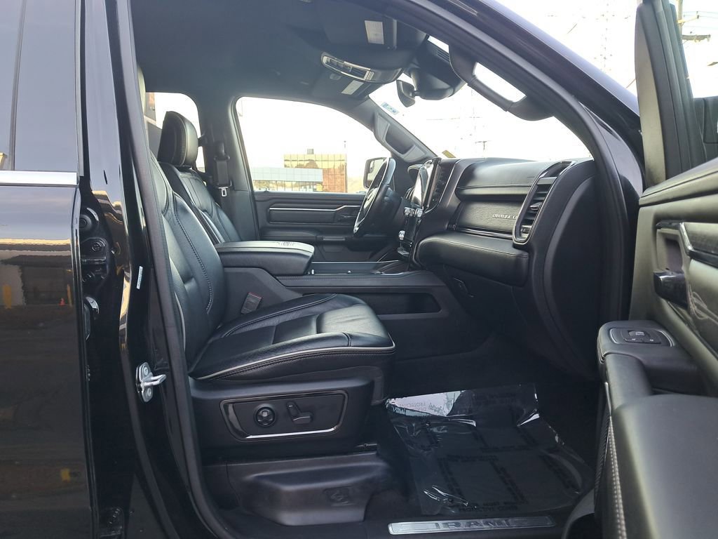 Used 2022 RAM 1500 Limited w/ Body-Colour Bumper Group image 17