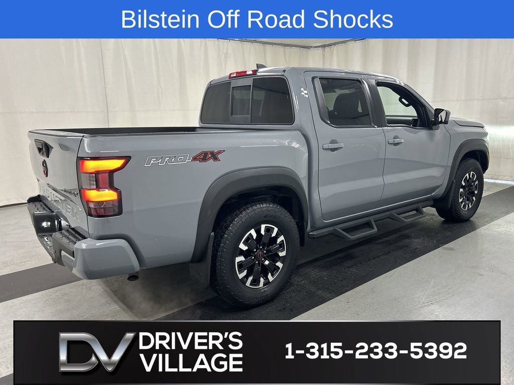 Used 2022 Nissan Frontier PRO-4X image 2