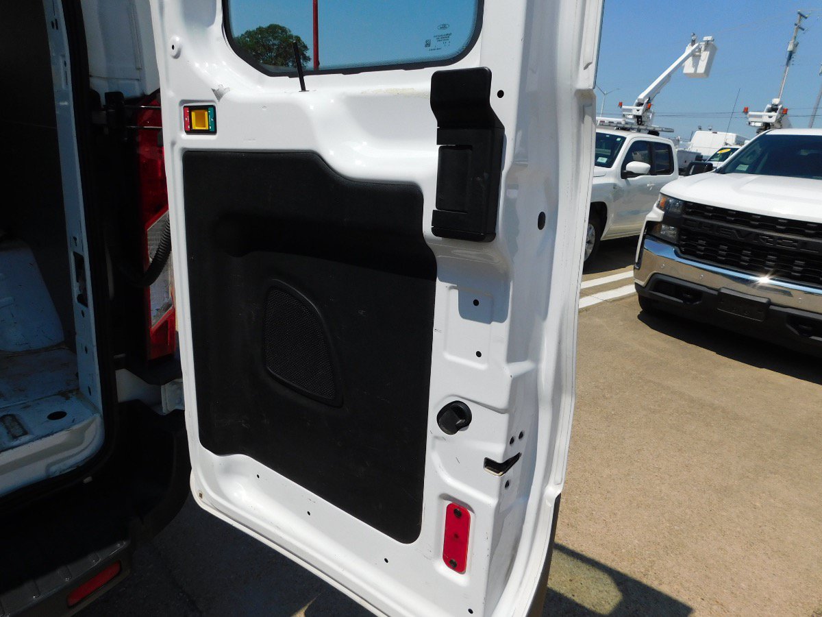 Used 2018 Ford Transit 150 130 Low Roof RWD image 32