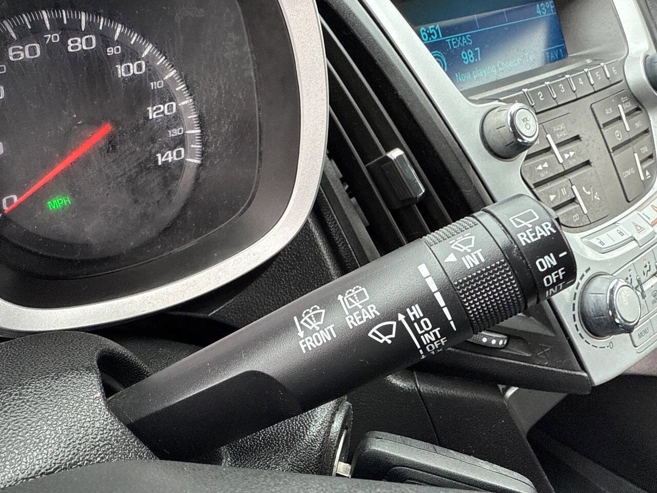 Used 2015 Chevrolet Equinox LS image 28