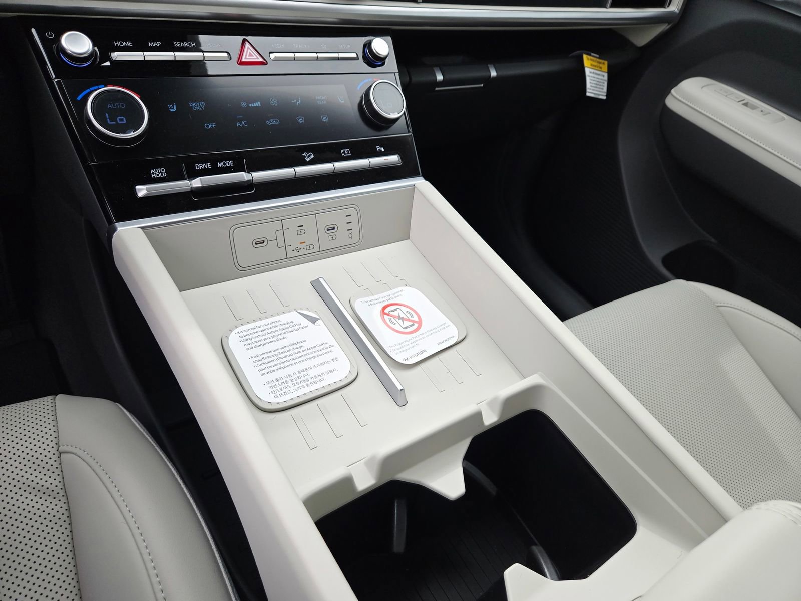 New 2026 Hyundai Santa Fe SEL FWD image 13