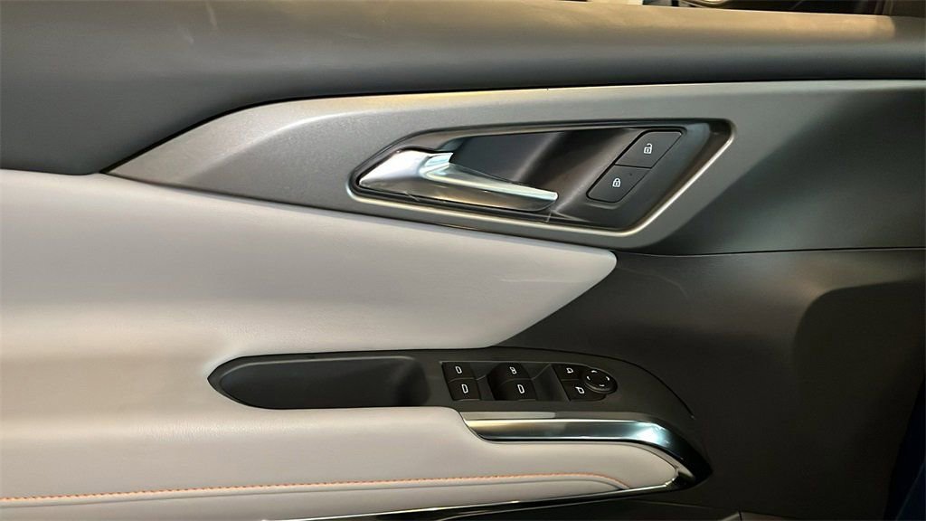 New 2026 Chevrolet Traverse LT w/ Sun and Wheel Package image 15