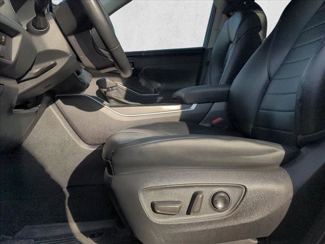 Used 2023 Toyota Highlander XLE image 10