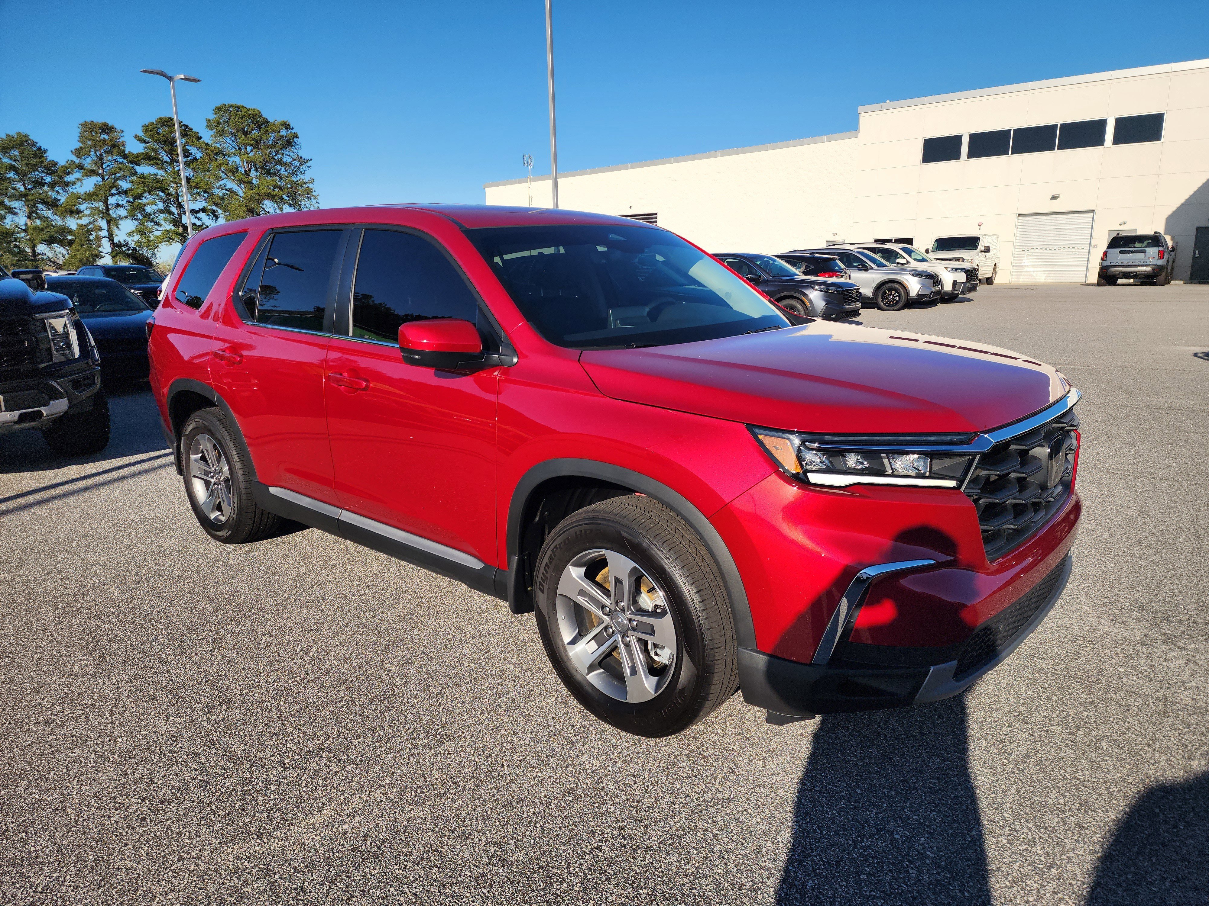 Certified 2025 Honda Pilot EX-L image 2