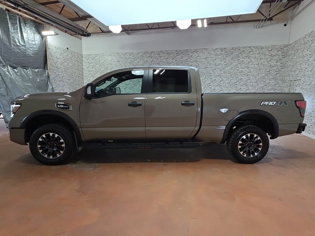 Used 2023 Nissan Titan PRO-4X w/ Pro-4x Convenience Package image 5