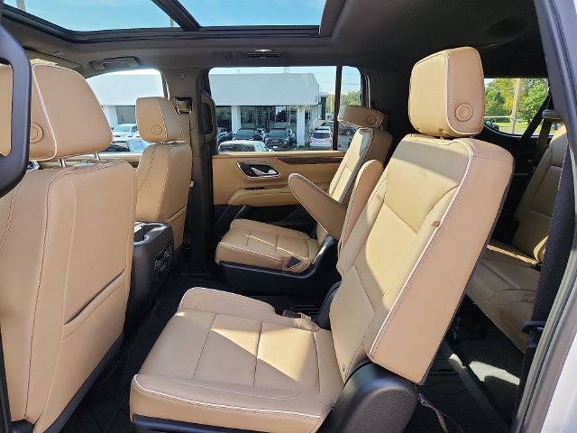 Certified 2022 Chevrolet Suburban Premier AWD/4WD image 10