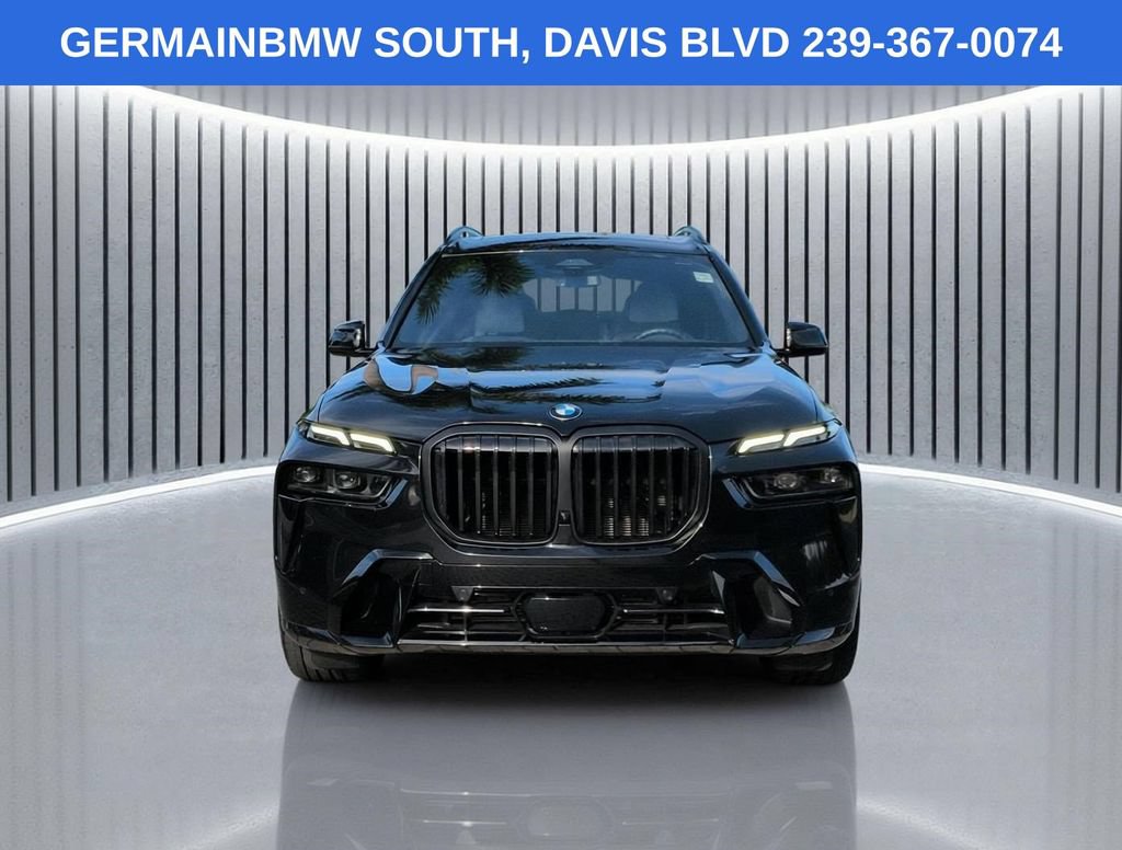 Used 2025 BMW X7 xDrive40i w/ M Sport Package AWD/4WD image 10